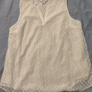 White top. Market & Spruce 2x.